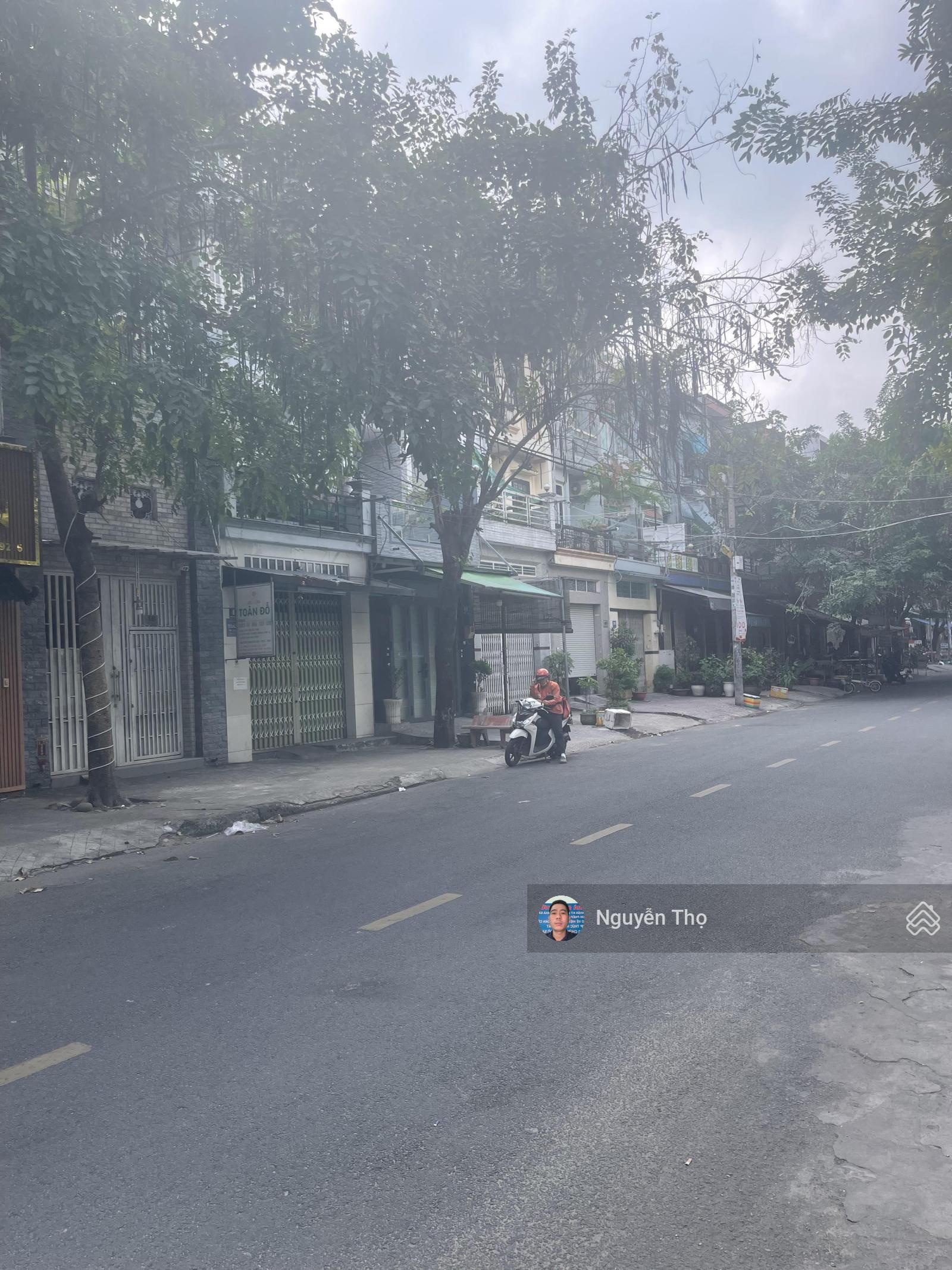 Cần Bán Gấp Nhà MTKD Đường T6 P Tây Thạnh TP.HCM. Nhà 3 Tầng 4pn. Giá 8.5 tỷ TL.