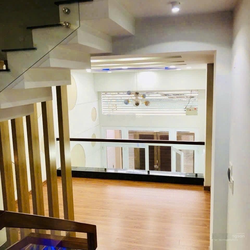 Chính chủ 1 đời! Gấp bán 74 M2- 5 Tầng/5PN- Hẻm nhựa 5m - Chỉ nhỉnh 8 T.ỷ TL!