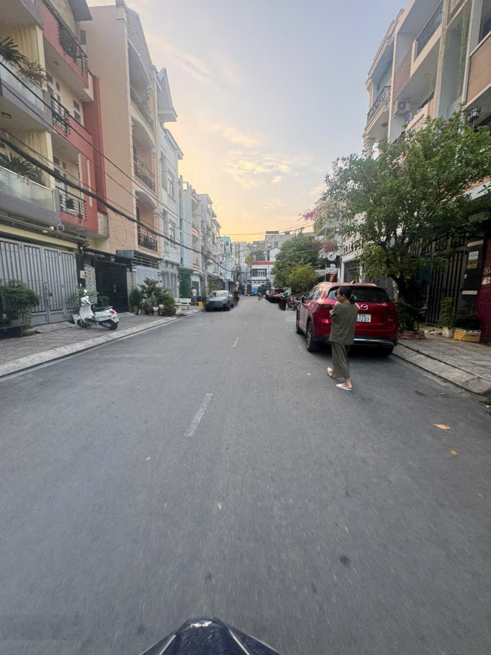 Khu VIP Phường Tân Sơn Nhì- 4.5x18m - Đường 12m - giá bán nhỉnh 11 tỷ TL