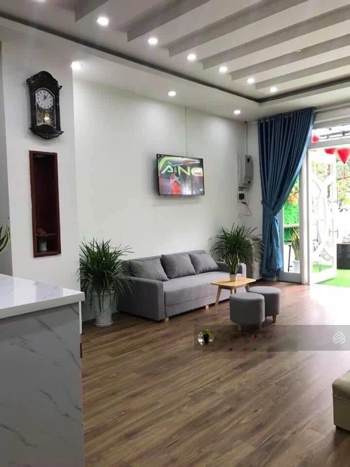 Bán khách sạn mặt tiền Lê Mạnh Trinh - Sơn Trà | cách biển 300m