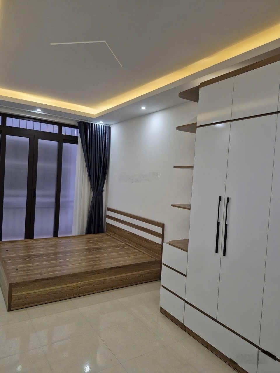 Nhà Yên Bình, Văn Quán, Hà Đông, 8 tỷ, 30m2, 5 tầng, 20m ra phố ô tô tránh đỗ ngày đêm!
