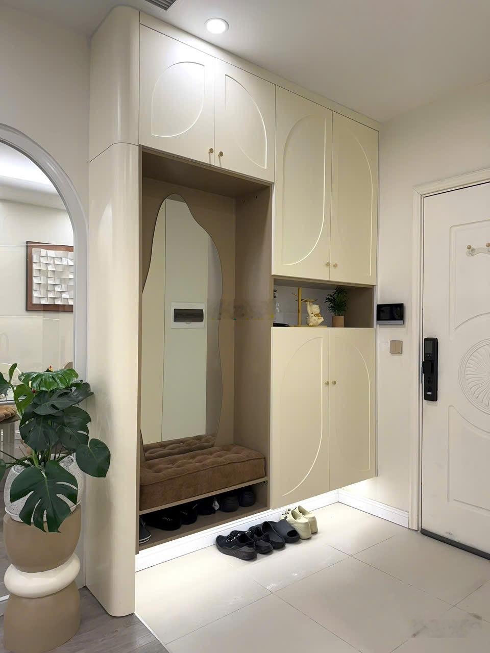 Bán gấp CC Royal City, Nguyễn Trãi, 14,7 tỷ, 113m2, 2PN, 2WC