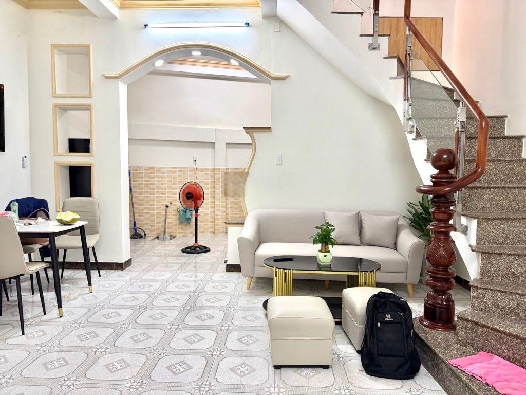 Hẻm ô tô - ngang 5m - lê quang định p.5 - giáp q1