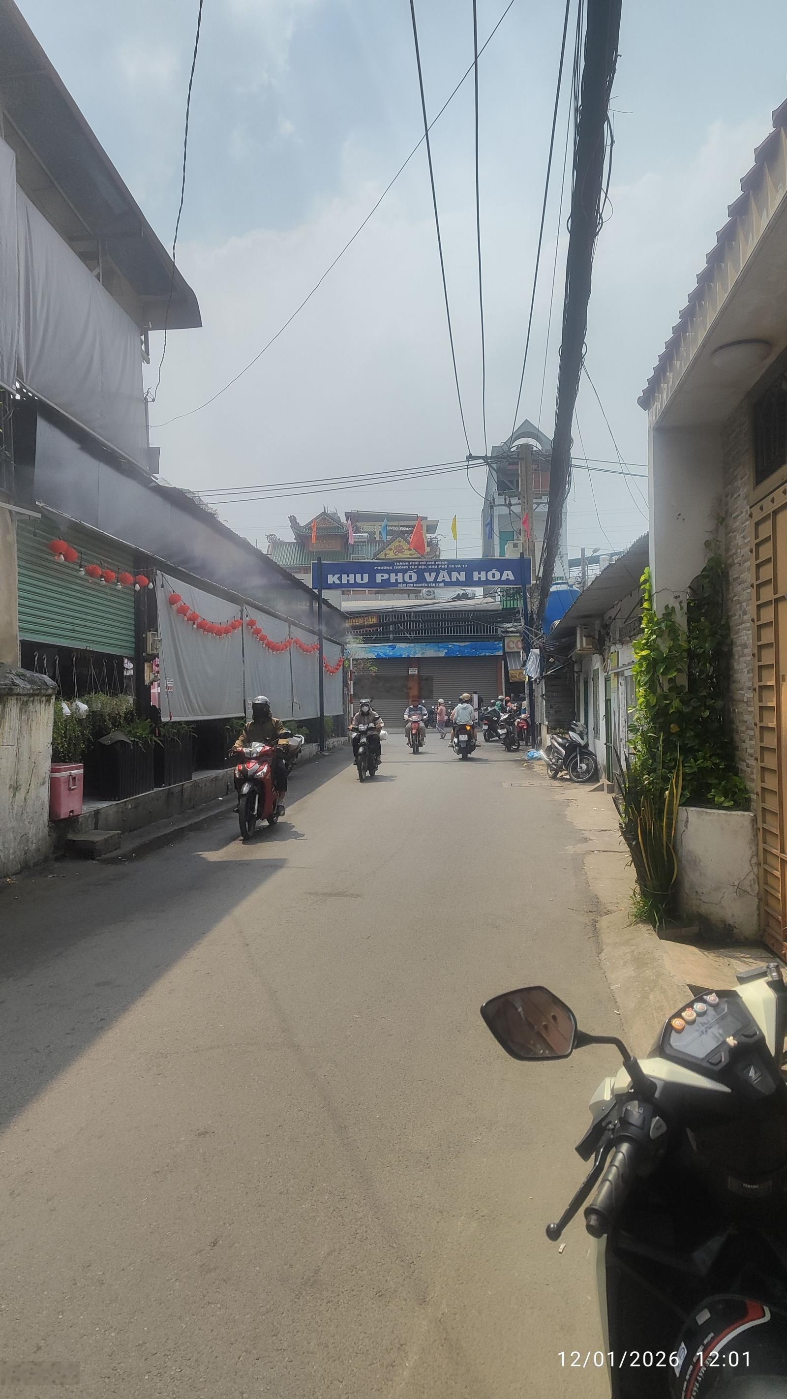 5.95 tỷ, nhà mới full Nt, cách MT Nguyễn Văn Khối 50m. Đường Số 10 Dt 3.9x12m 3 tầng 4PN