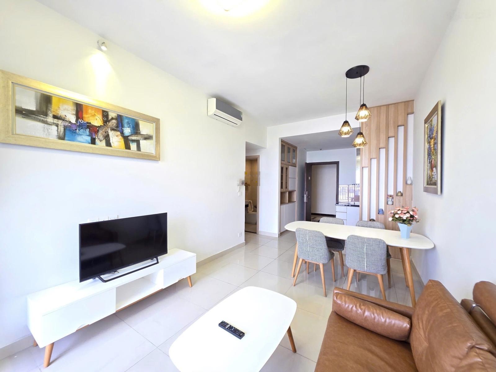 Cho thuê Golden Mansion nhà sạch đẹp y hình ở ngay gần sân bay full nội thất giá 17tr 70m2