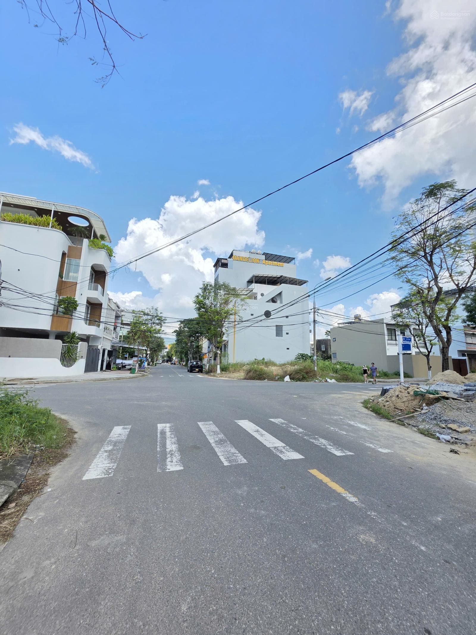 Bán nhà 2 tầng MT đường Nam Thọ 2 - Sơn Trà, cách biển chỉ 500m. DT 115m2 giá 9tỷ5. LH 0942992361