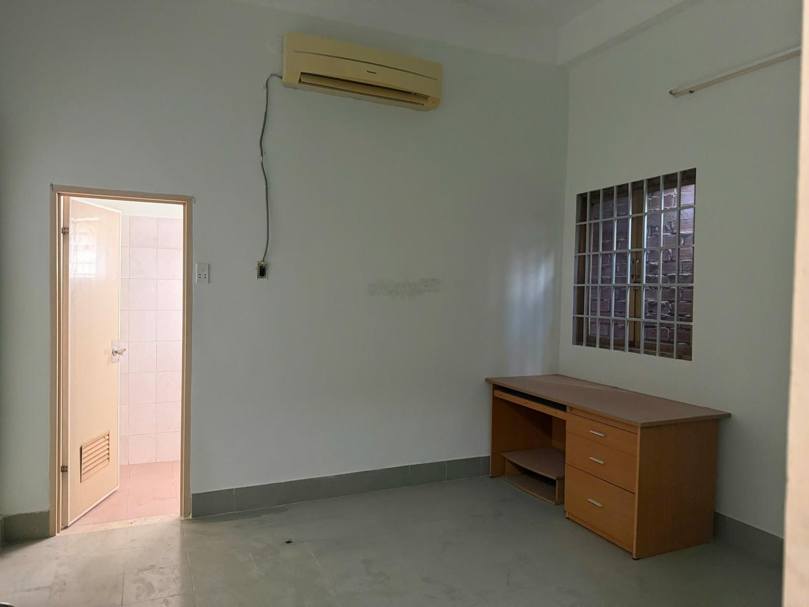 MT Hùng Vương P1 Mỹ Tho vừa kinh doanh vừa nuôi yến, thu 35kg/tháng