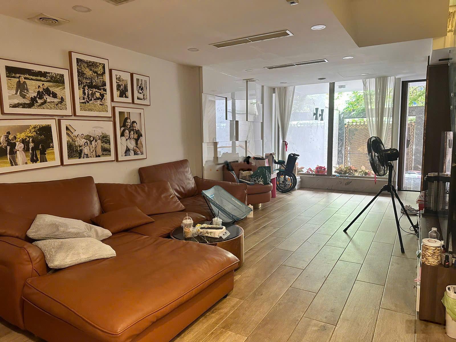 Giảm giá 35 tỷ! bán gấp nhà mặt tiền đường Võ Văn Tần Phường 5 quận 3. DT 9x15m -5 tầng - giá 85 tỷ