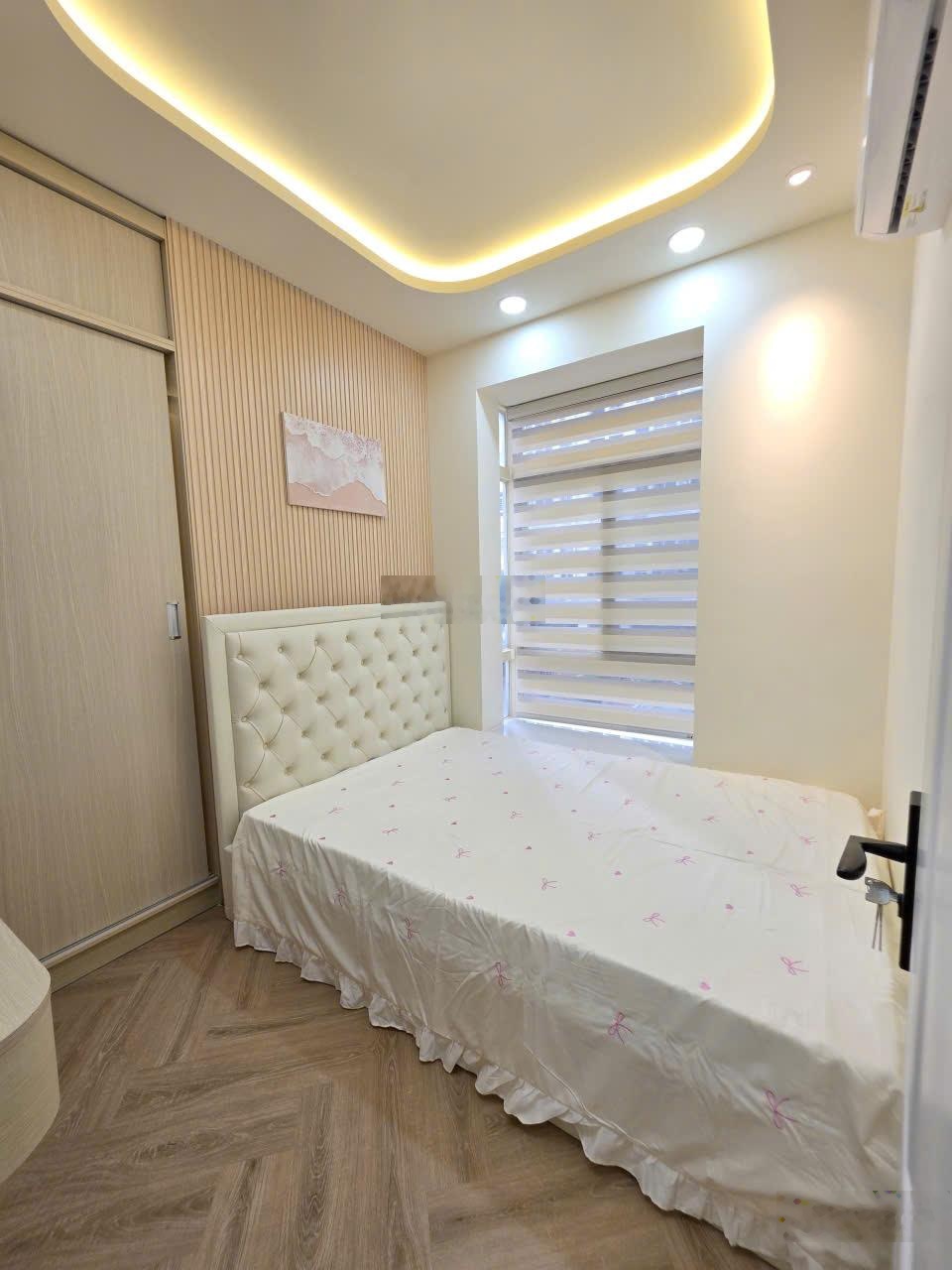 Bán gấp căn hộ khu Skygarden 3, tk: 3PN + 2WC, 71m2 tại Tân Hưng, Q7, TP.HCM giá cực chất 6,6 tỷ