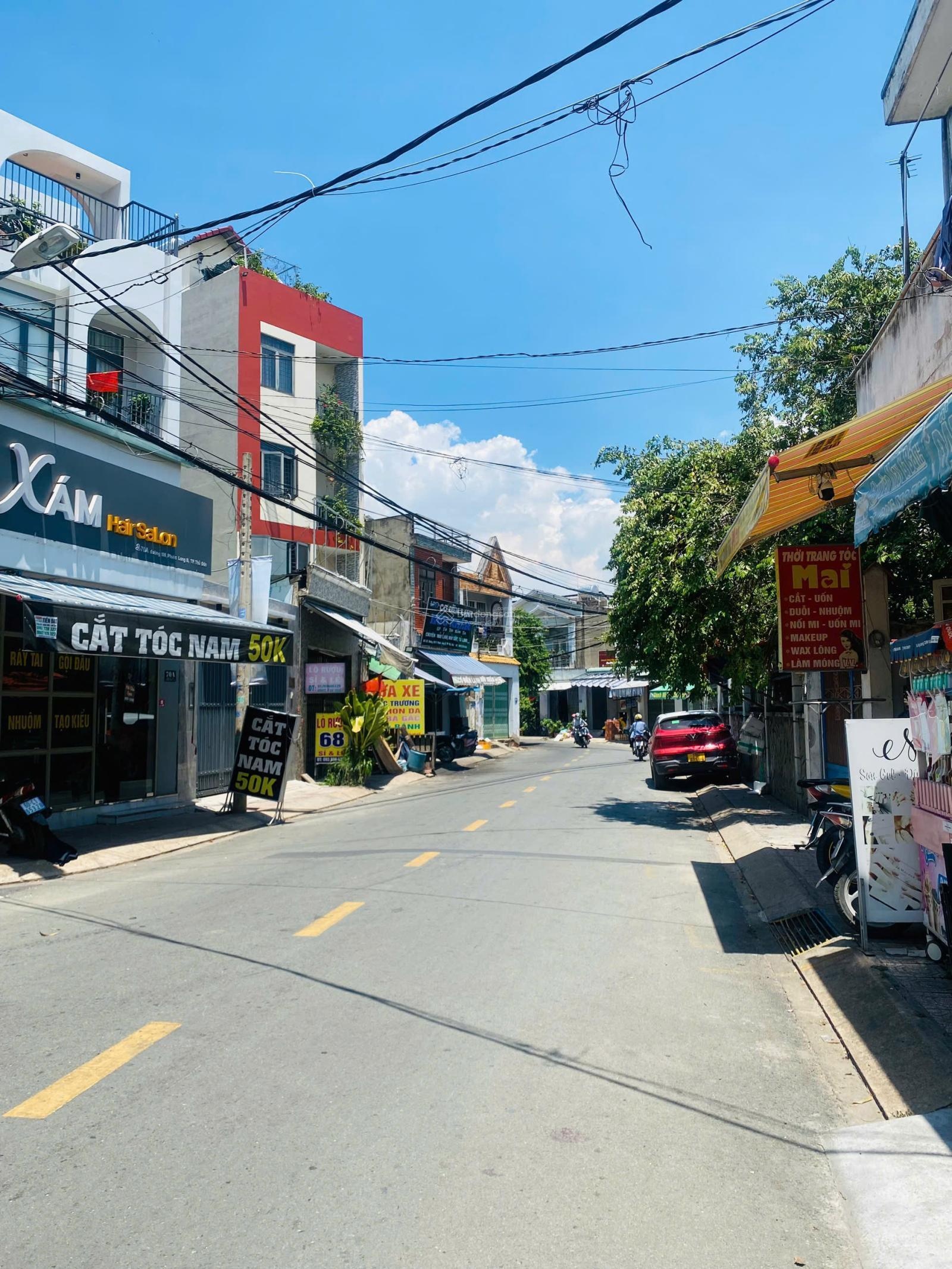 Nhà 2 tầng sân thượng - đường 9m - 96m2 sân đậu ô tô ngay chợ 339 - Đỗ Xuân Hợp. TT phước long B