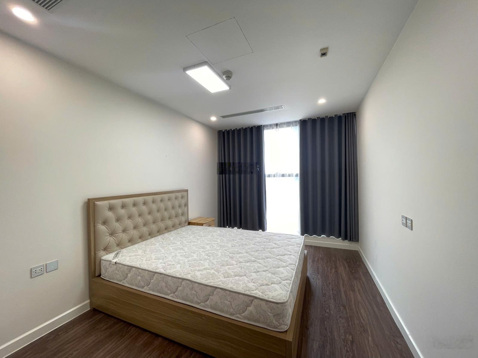 Sunshine city cho thuê căn góc 3 ngủ rộng 104m2 nội thất full đồ