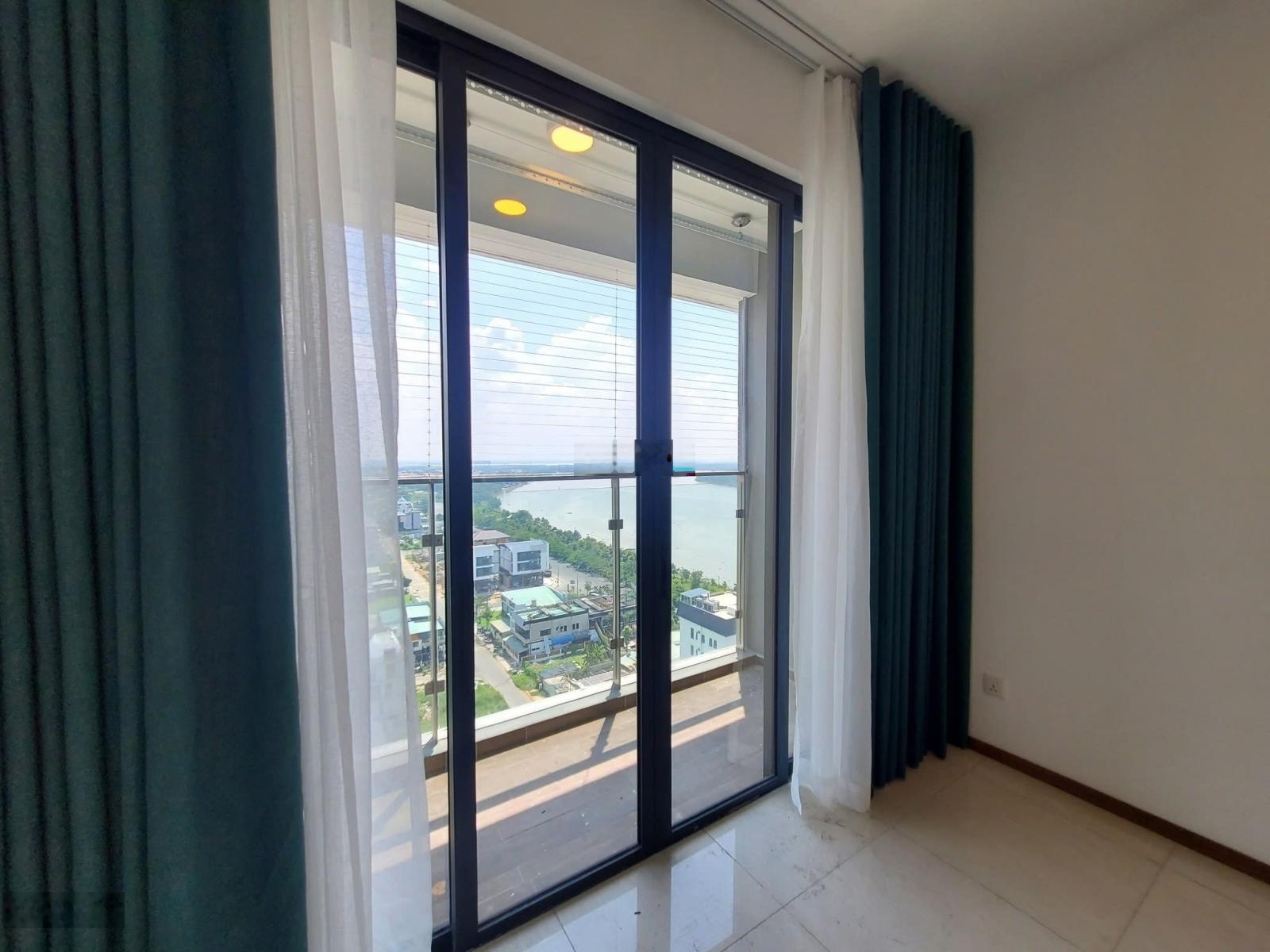 Bán căn hộ 2PN 2WC, tháp S, view trực diện sông Sài Gòn, balcon Đông Nam, chỉ 8.3 tỷ