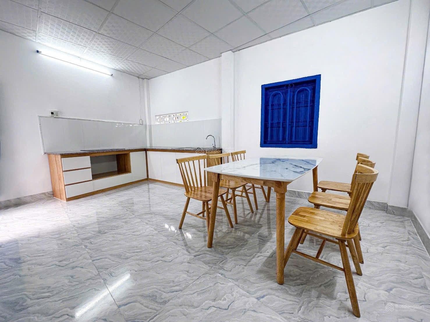 Nhà góc 2 mặt đường 8,1m gần Biển chỉ 6 tỷ 250 triệu rộng rãi tắm Biển mỗi ngày !