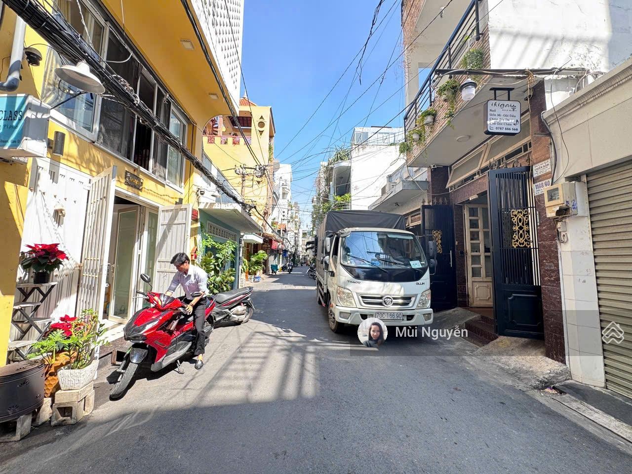 Nhà 5 tầng full nội thất view kênh - HXH 6m sát mặt tiền Trường Sa, PN - DT: 4,5x14m - Chỉ 15,5 tỷ