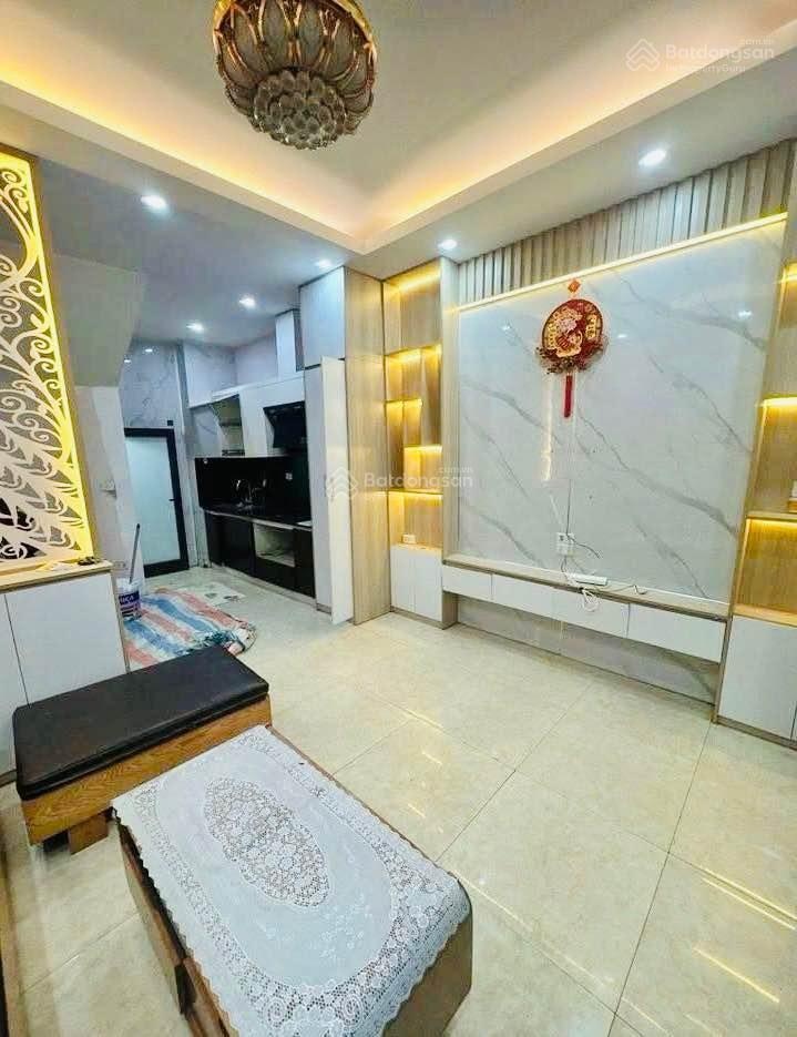 Bán nhà Yên Hòa 6 tầng ở ngay trước tết 45m2, 4pn, ngõ ô tô tránh hơn 9 tỷ