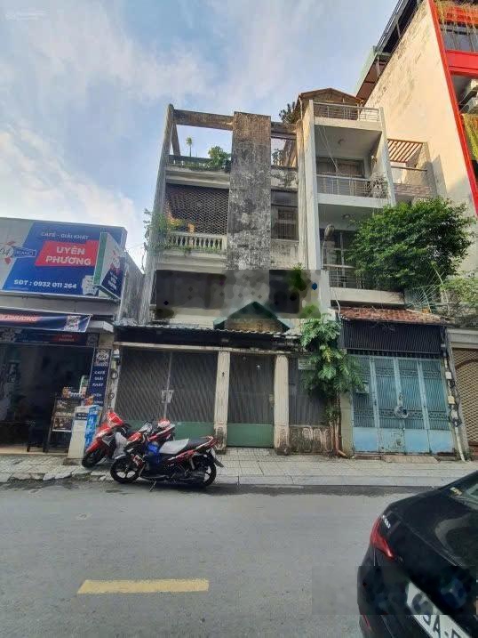 Xuất cảnh bán gấp nhà mặt phố thạch thị thanh - 124m2 - 3 tầng - 63.5 tỷ - kinh doanh vàng