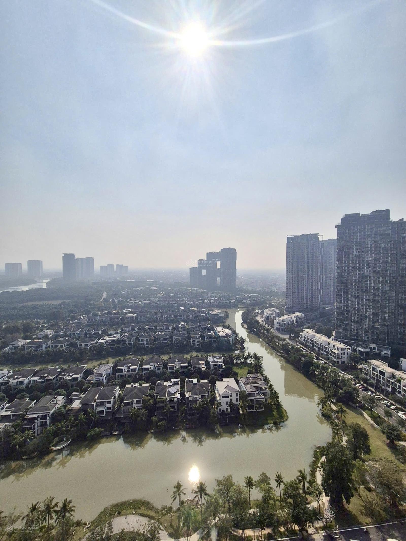 Bán căn 68m2 sử dụng Oasis tầng trung, giá tốt