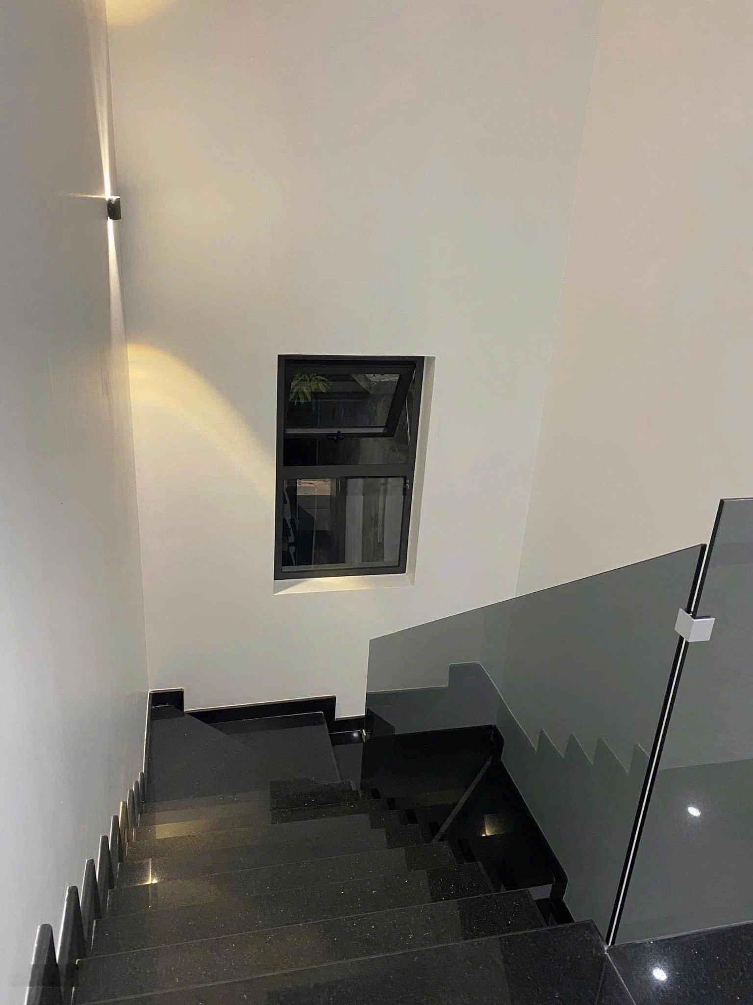 Cuối năm chủ bán căn biệt thự SHR trả trước 600tr dọn vào ở luôn, Gần KDL Bửu Long Đường xe hơi