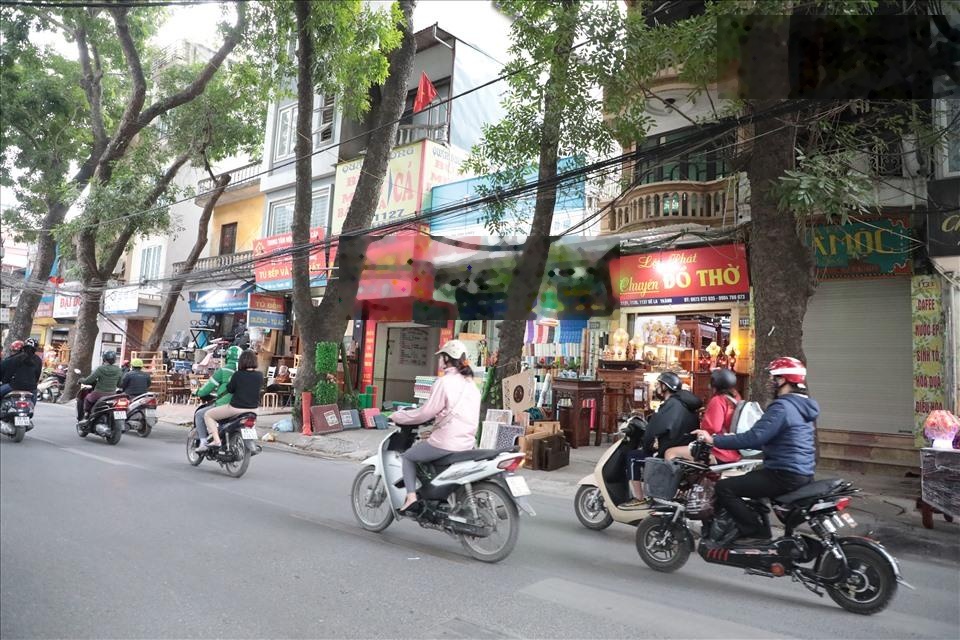 Chính chủ bán mặt phố đê la thành - nhà cấp 4 - 27m - sau qh 3 thoáng - giá đẹp đầu tư 0852349636