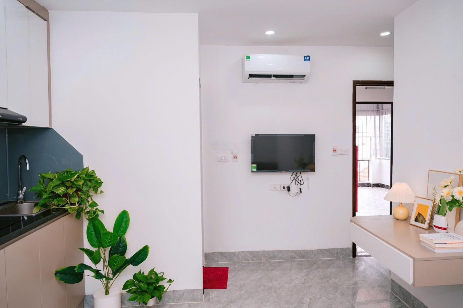 Cho thuê phòng trọ 20m2 1 người ở tại võng thị - tây hồ full đồ nội thất có tv, ưu đãi lớn, ở ngay!