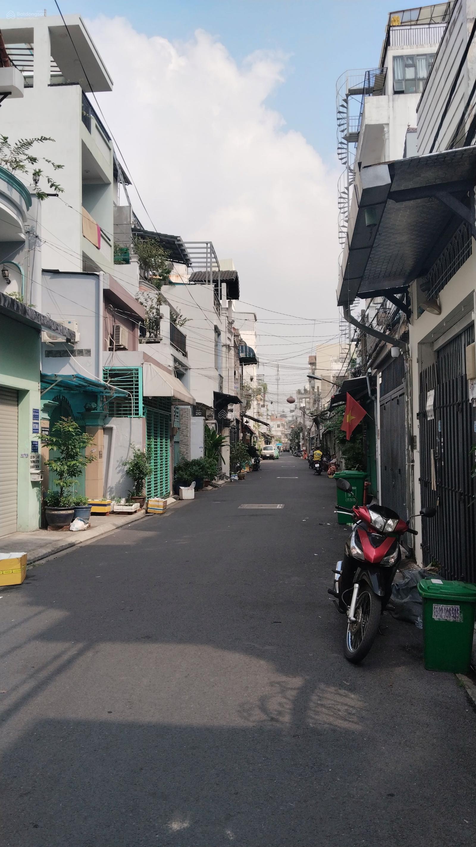 Lê thiệt - tân phú - 40m2 - hẻm oto đến nhà - 2 tầng - chỉ 4,48 tỷ