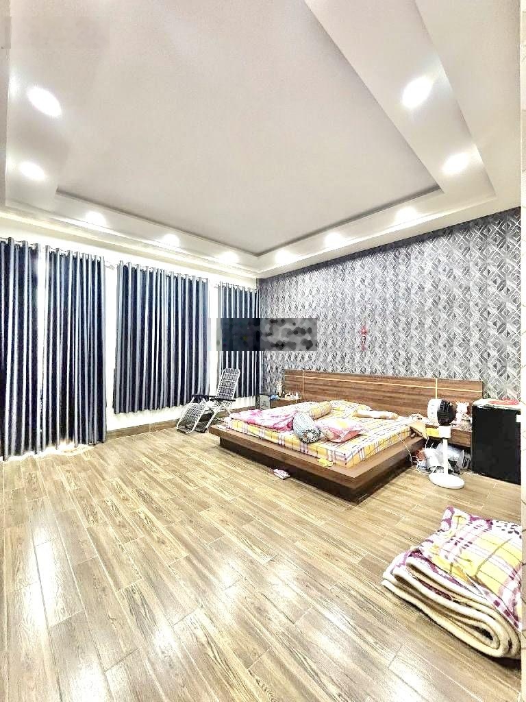 Ngay bến xe miền tây - lê cơ - hẻm xe tải thông - 97m2 ( 5.7 x 17m ) - 4 phòng ngủ - giáp quận 6