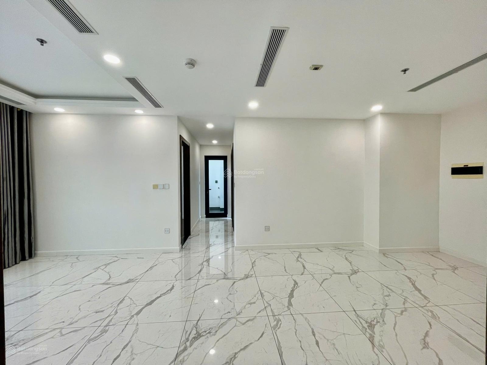 Cho thuê căn hộ 3PN Sunshine Sky City Q7, 106m2, 3WC, tầng cao giá cực tốt 18 triệu/tháng