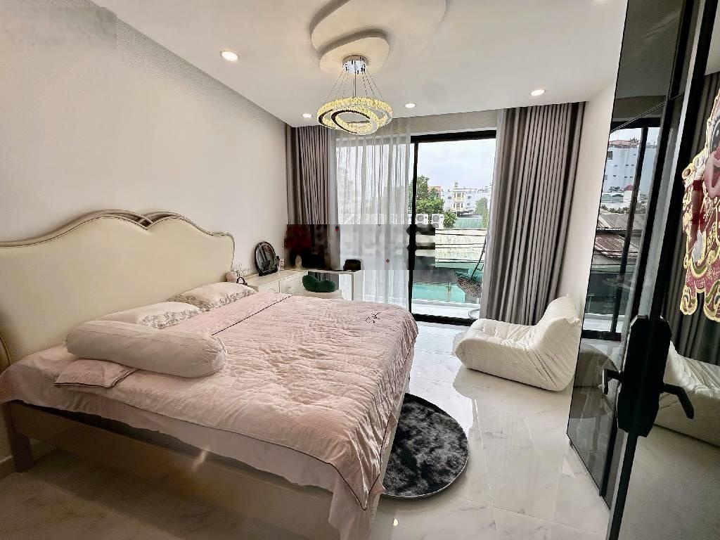 Nhà 4 tầng 68m2 4PN mặt tiền kinh doanh Bông Sao quận 8 giáp Tạ Quang Bửu Q1 Q5, 0961941894