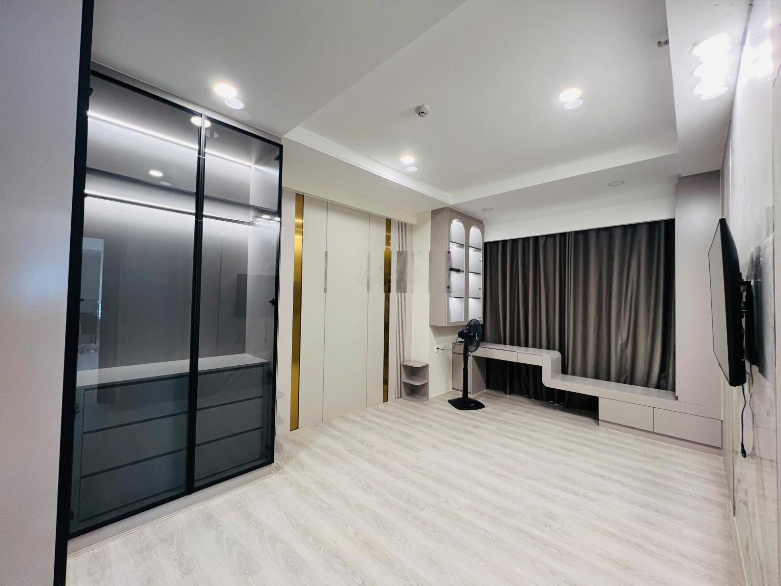 Siêu phẩm biệt thự trên không tại The Antonia cặp căn đập thông 194m2 - 5PN - 2 ô đậu xe LH ngay!