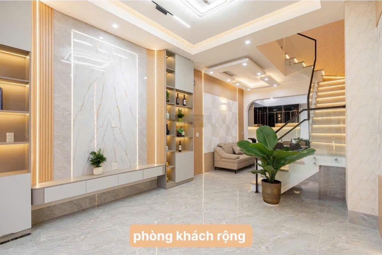 Bán nhà mới xây đường phạm thế hiển gần chợ an khánh nhà có 3 p ngủ full nội thất