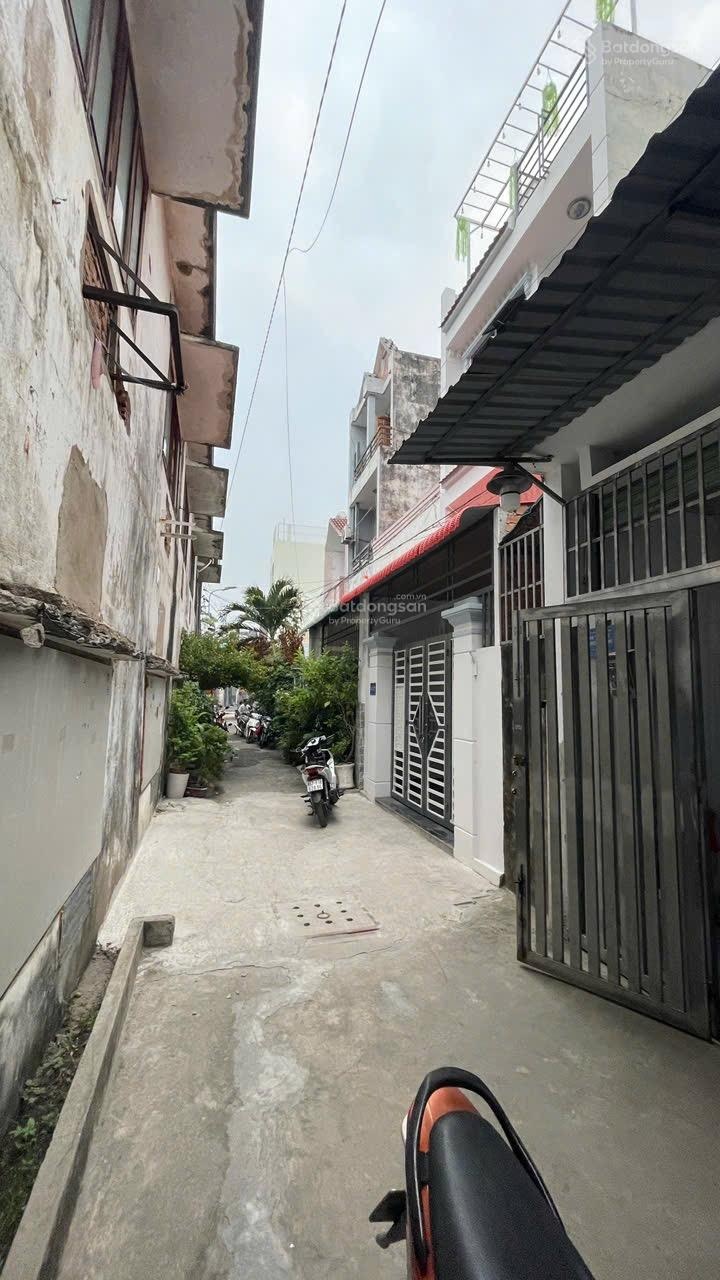 Nhà 3 tầng 4,5x16(68m2)- nguyễn ảnh thủ tô kí q12 - shr - dân trí cao