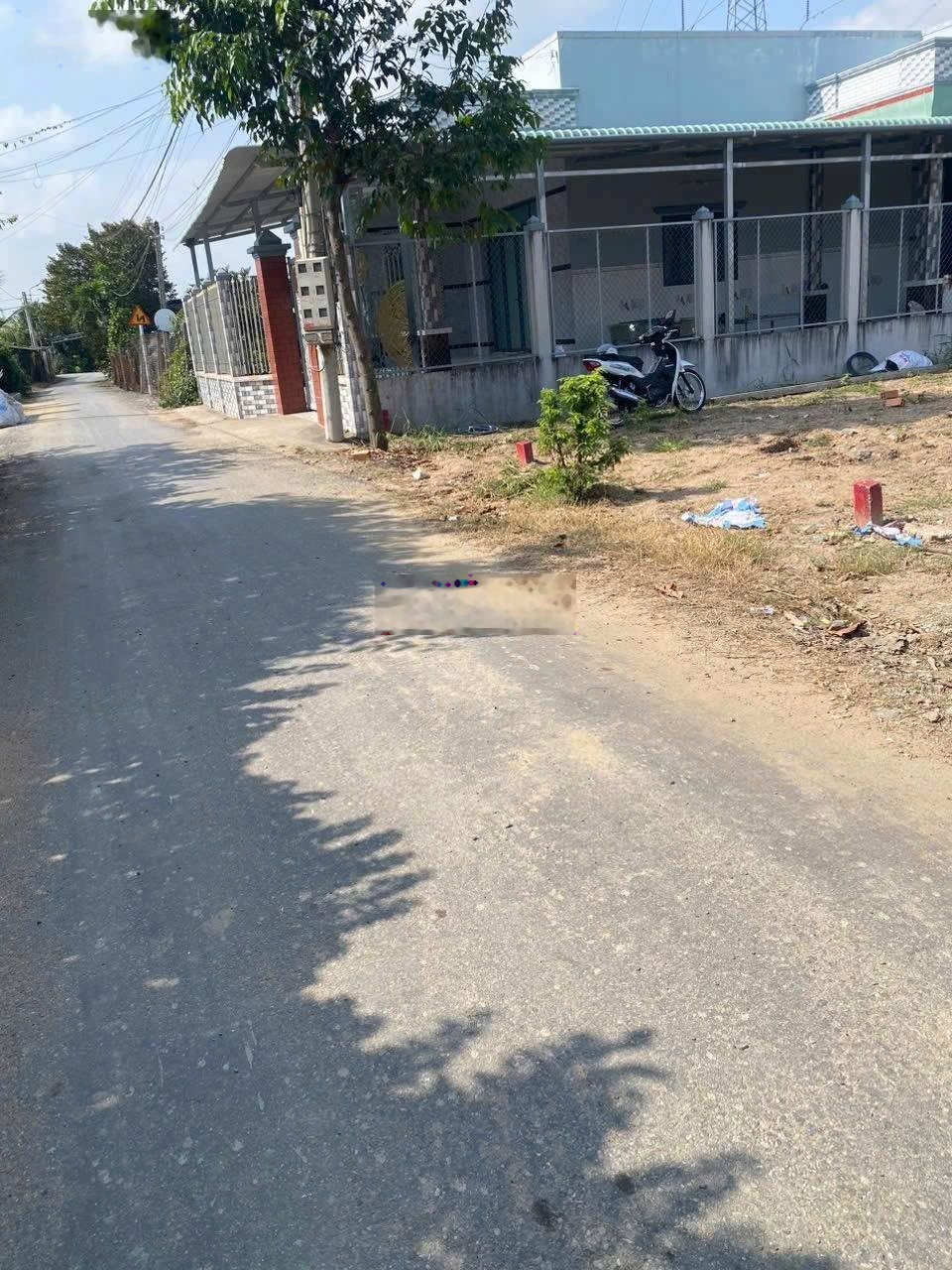 Bán Đất 140m mặt tiền đường nhựa ấp văn hóa thanh ba xã mỹ lộc cần giuộc long an,giá 1 tỷ 180tr SHR