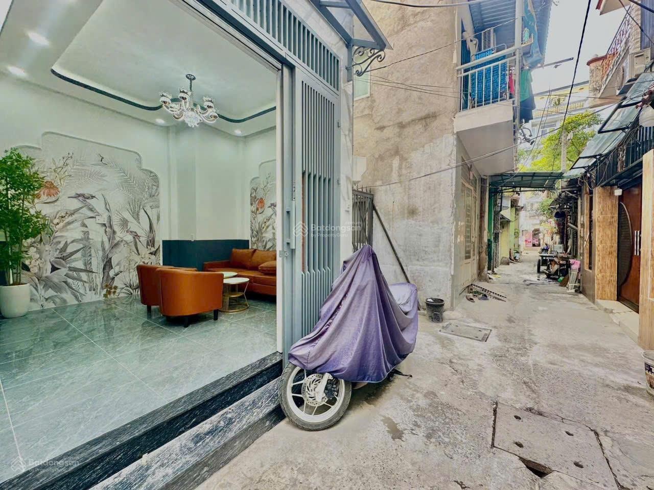 Bán nhà xây mới 4 tầng, căn góc Dương Bá Trạc P1 - Q8