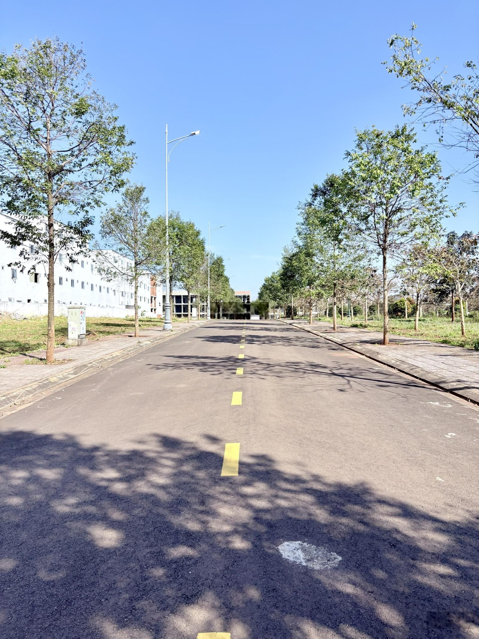 Đất nền khu đô thị Ân Phú - đối diện công viên