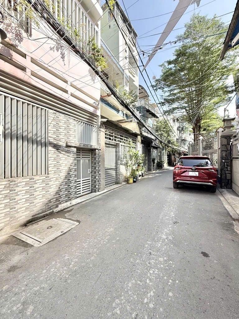 Hxh 6m phạm văn hai tân bình - 3 tầng - 4pn 5wc mới ở ngay - dt 46m (4x11.5) sổ a4 - chỉ 7.55 tỷ