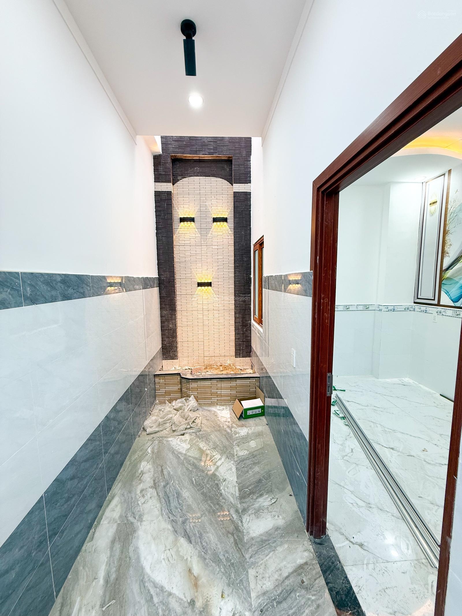 Chủ gởi bán nhà 1T1L (hoàn công) vị trí 2 đường nguyễn tri phương P. Bửu Hoà. Giá chỉ 4 tỷ