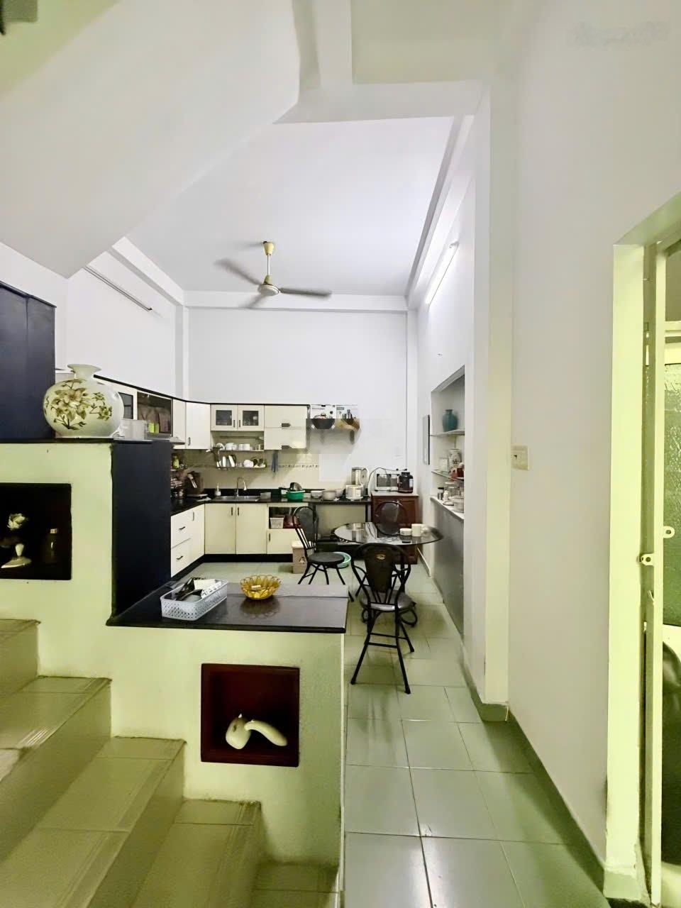 Bán nhà đẹp - hẻm xe hơi 6m - cách mạng tháng 8 -p. tân sơn nhất - 48m2 - ngang lớn 5.9m2 - 9.48 tỷ