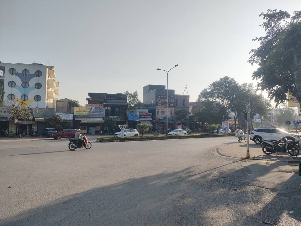 Biệt thự mini trung tâm Thanh Hóa, diện tích hơn 70m² và mặt tiền rộng 6m, gần trường Tân Phú Khang và hồ Đồng Chiệc