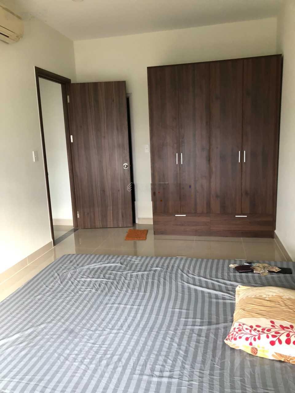 Cho thuê gấp căn hộ 2PN 2WC 70m2 giá 9.5 triệu/tháng, LH 0974025893