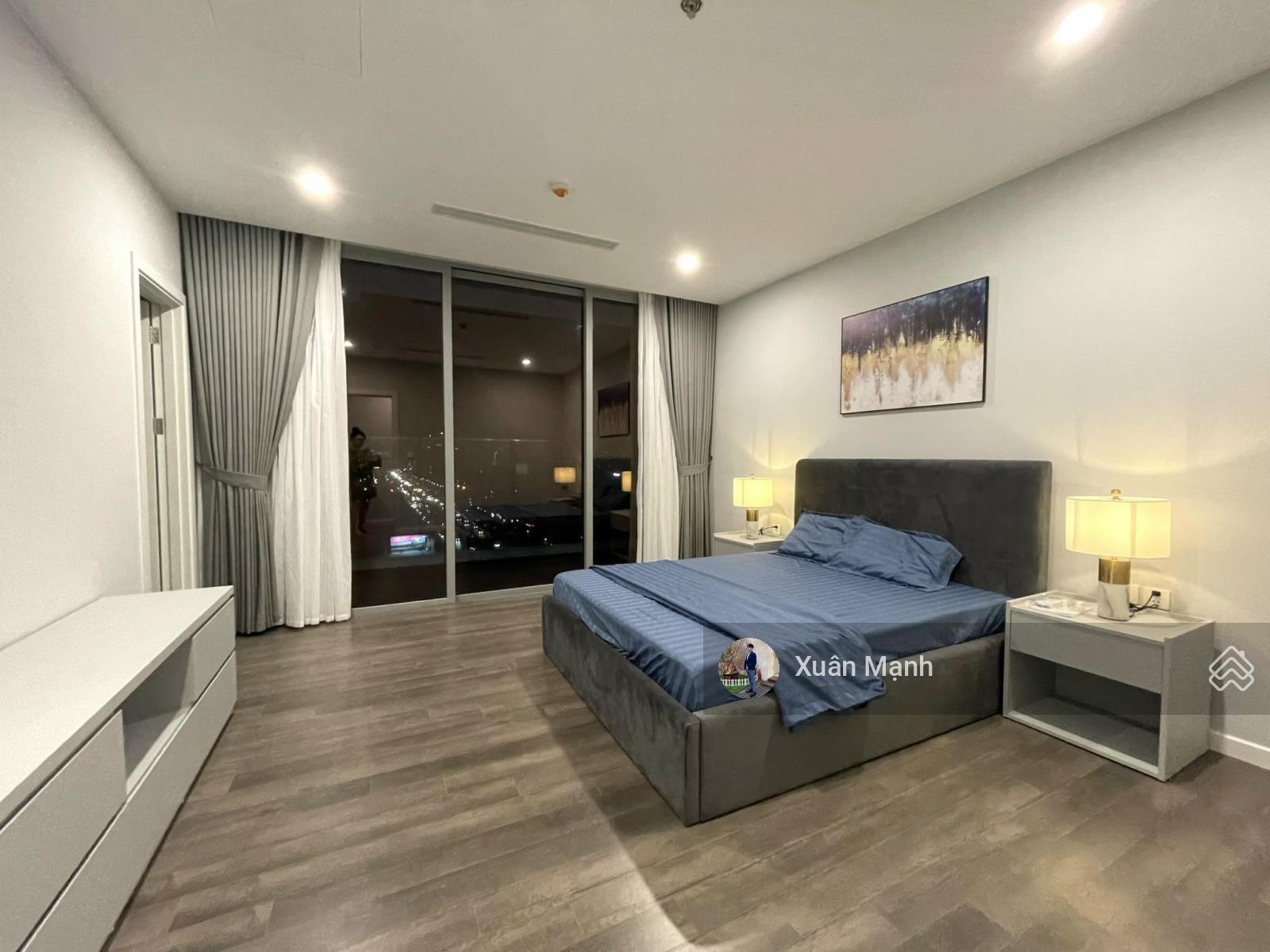 Bán căn hộ 112m2. 3PN, full đồ, cửa TB, ban công ĐN, tại Thăng Long N01, giá rẻ 9,59 tỷ