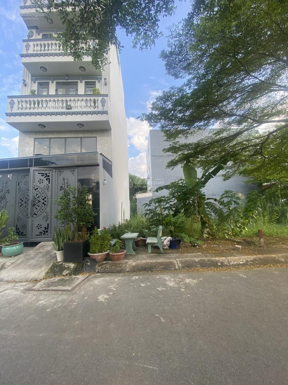 Đất đẹp Lê Văn Lương, DT: 85m2 đường 10m, trục chính KDC Rạch Tôm - Giá 4,3 tỷ