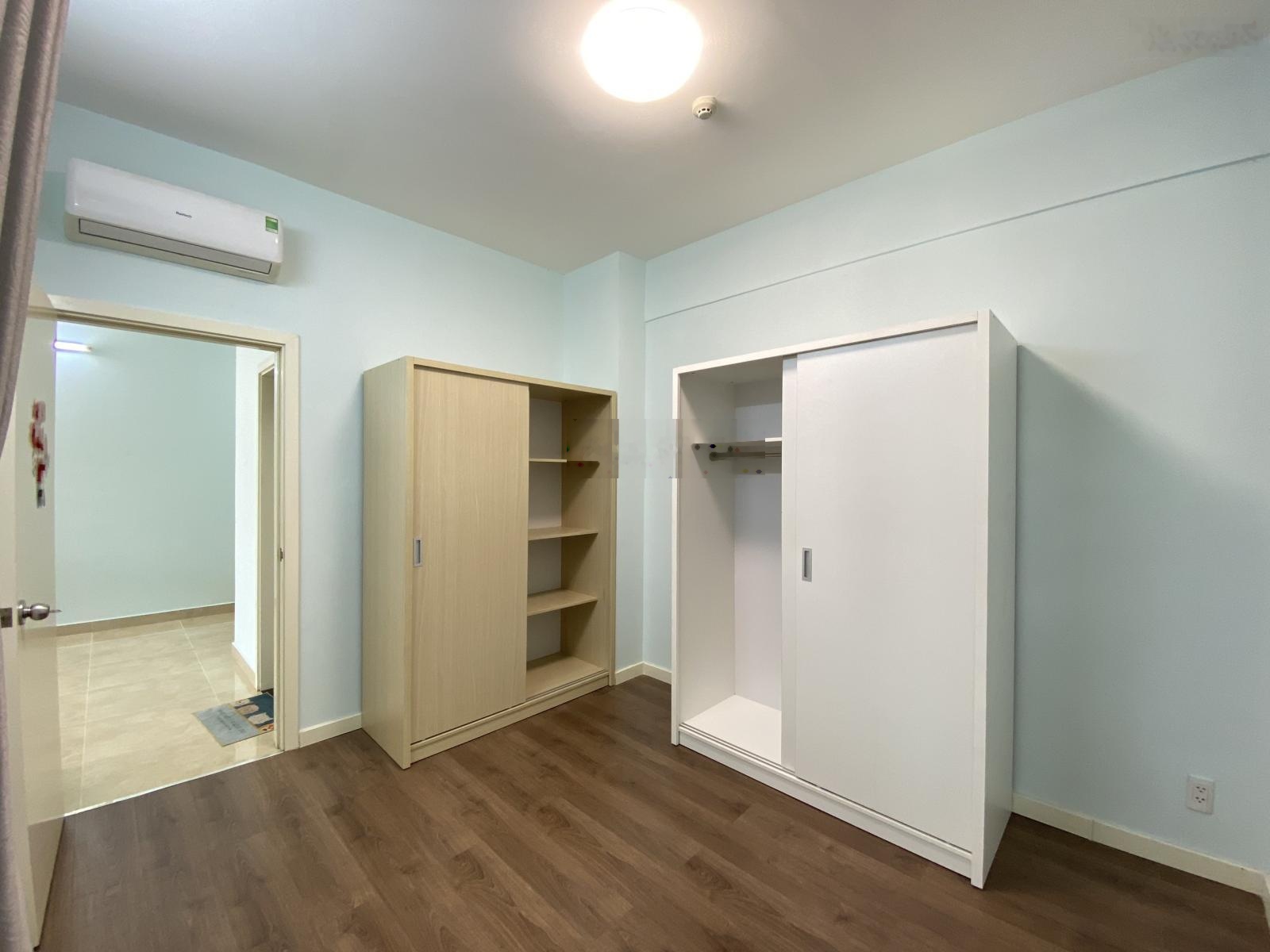 Cho con gái đi du học nên bán nhanh căn Luxcity 70m2 2PN full 4tỷ2, view hồ bơi mát mẻ