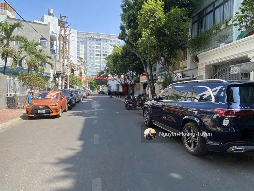 Hiếm Nhất! Ngang to 7,5m ngay công viên Lê Văn Tám hẻm 6m Võ Thị Sáu, Q1(7,5 x 15m - 112m2)Giá 26tỷ