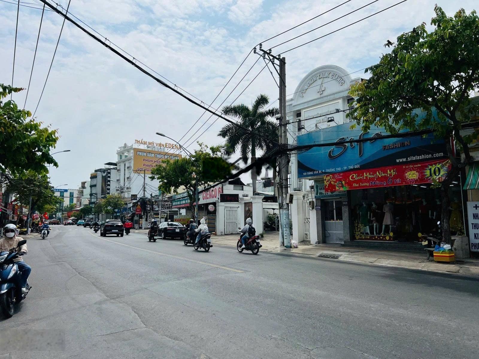 Siêu hiếm MT Đặng văn Bi/ 8x40m/ 307m2/ giá bán chỉ 55 tỷ/ 160tr/m2/ ngay trung tâm Thủ Đức