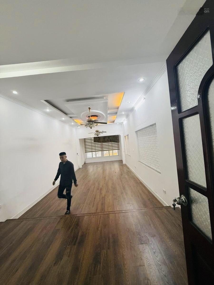 Cần Bán Trước Tết Nhà 78m2 5 Tầng MT: 4.7m Vỉa Hè 3m, Phân Lô Bàn Cờ Khu SunShine Tây Hồ, Giá Tốt