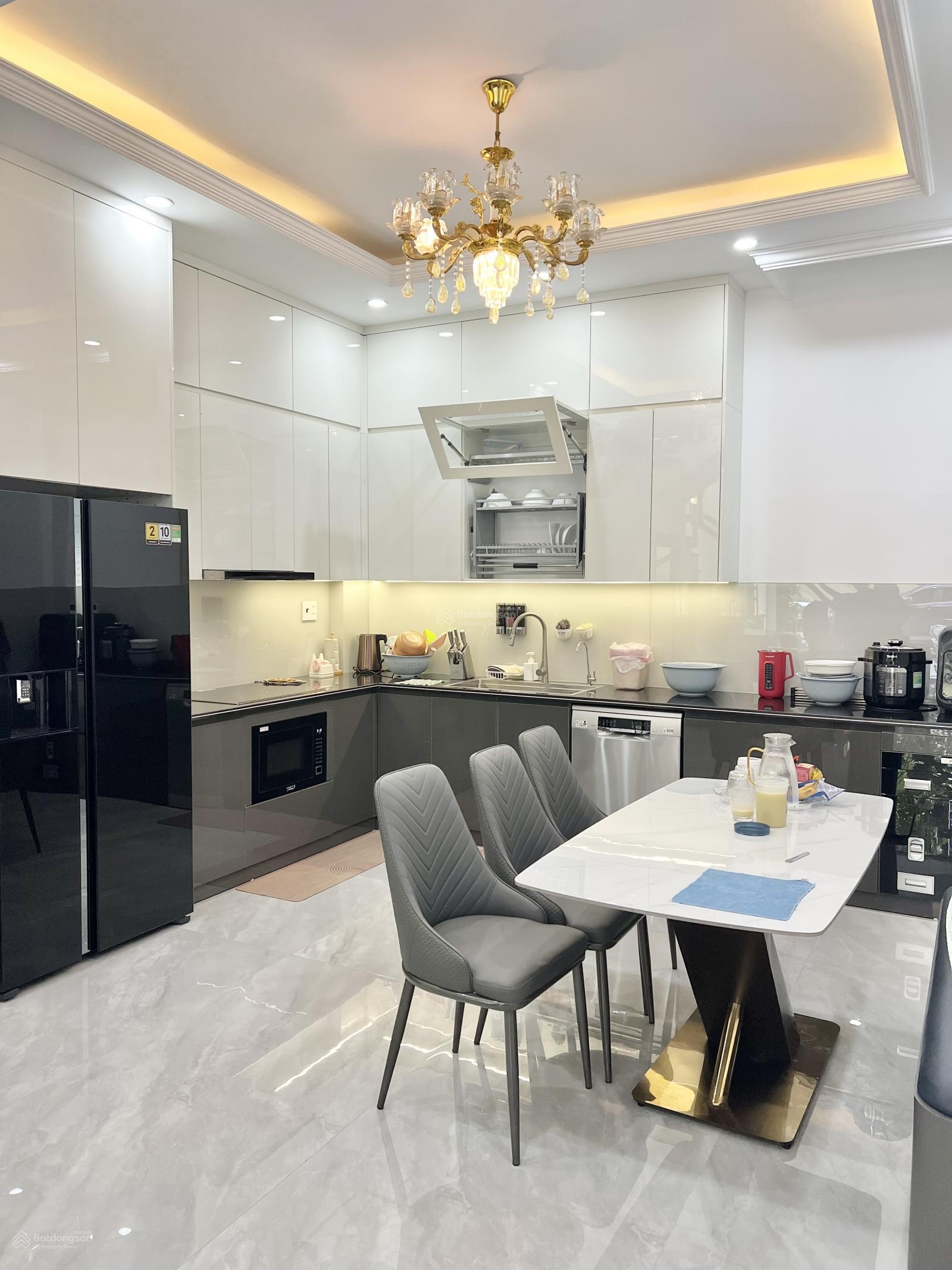 Căn 4 tầng full nội thất xịn sò cực đẹp kđt him lam hùng vương, hồng bàng, hải phòng. chỉ 4,95 tỷ