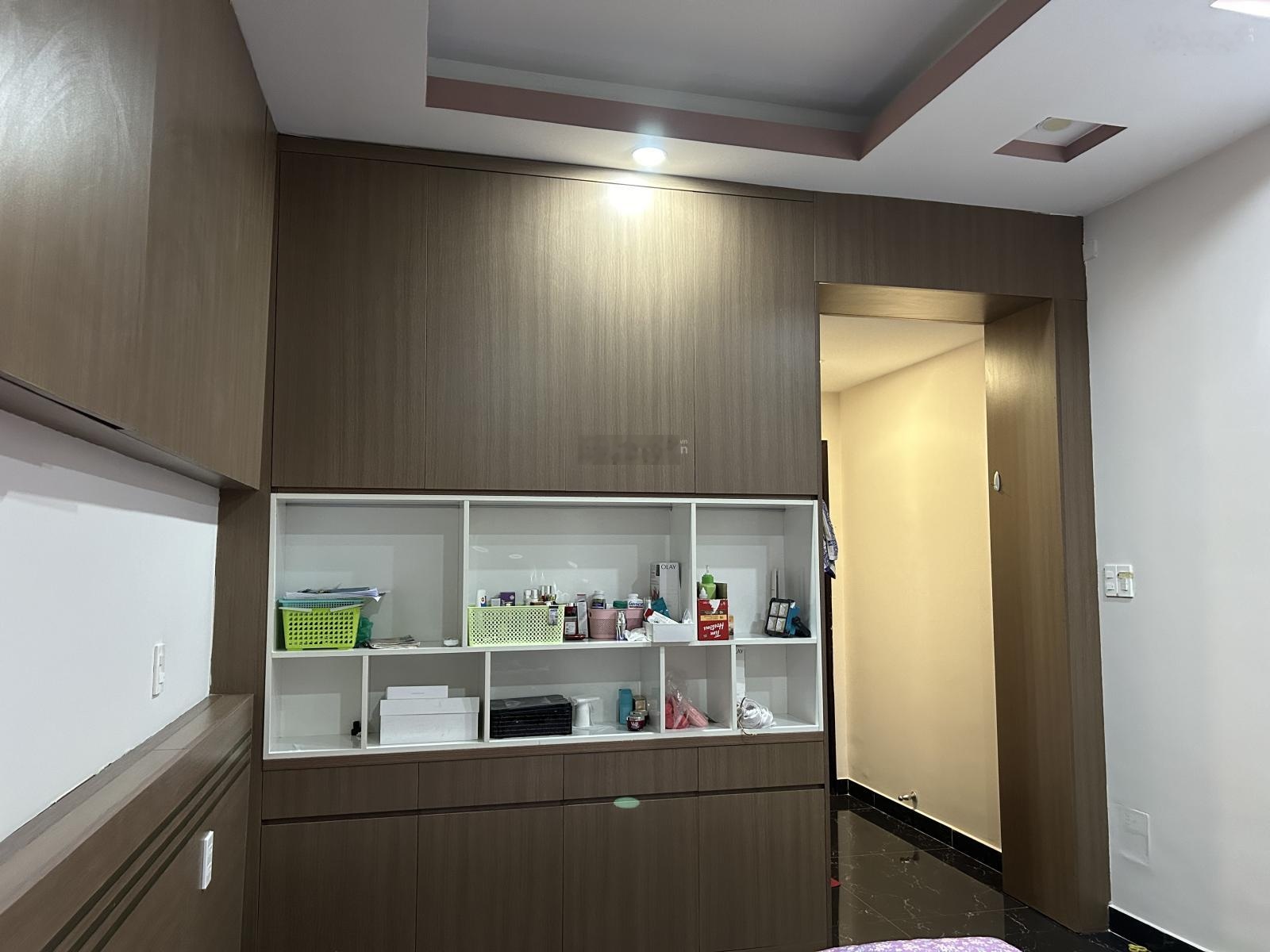 Khu an ninh tốt, kinh doanh tốt. Kế bên Q10, Q11. Tiện ích xung quanh, sân xe hơi, pháp lý rõ ràng.