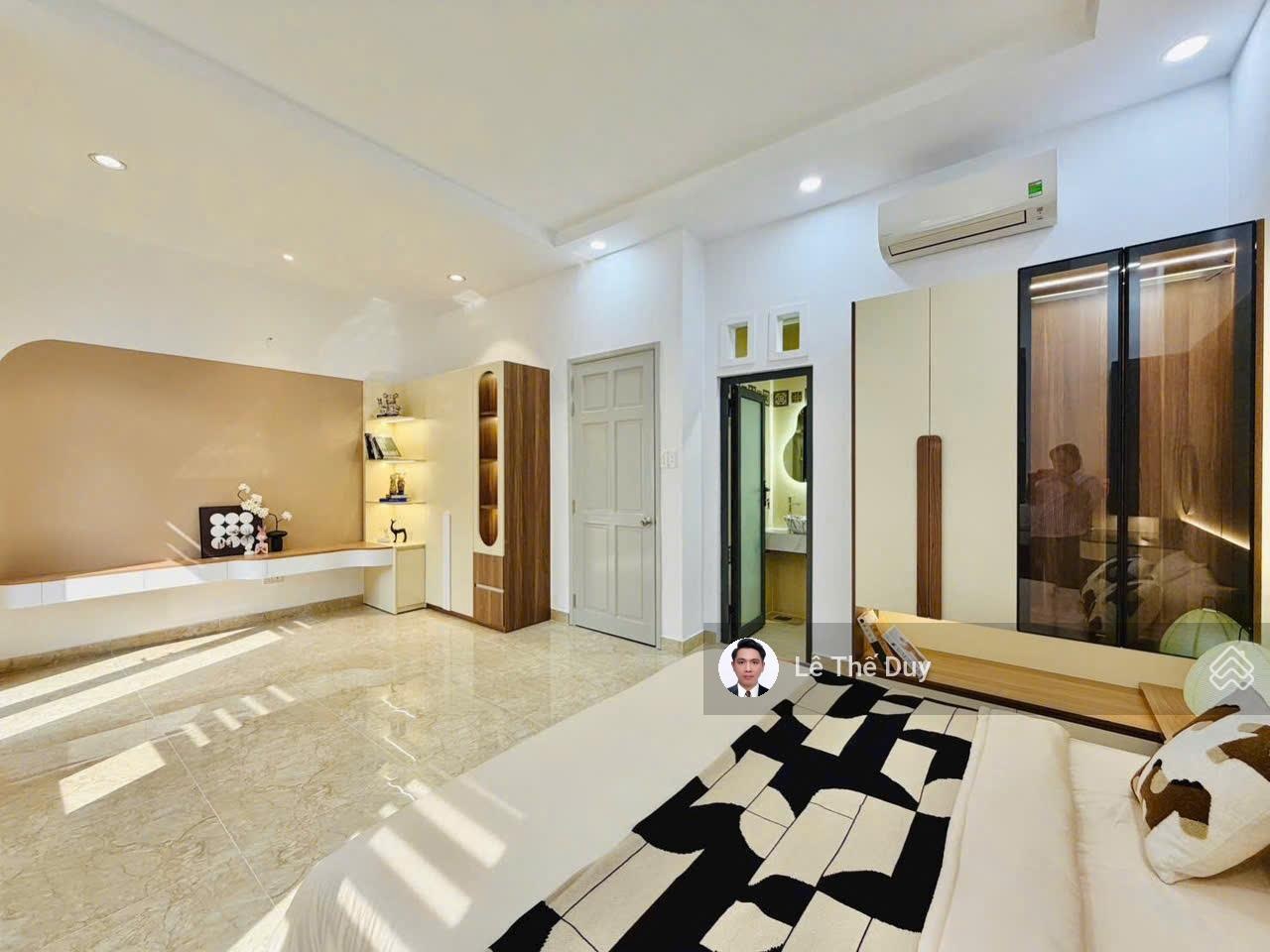 Nhà đẹp giữa phường 4 Lý Thường Kiệt (P. Hạnh Thông) Gò Vấp, hướng Tây Nam