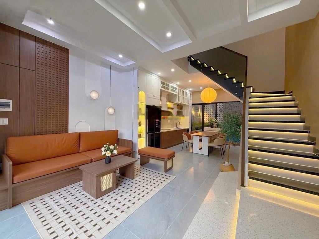 Bán nhà 4 tầng An Hải Bắc, Sơn Trà. Nhà mới 100% có hồ bơi, sát biển. Giá 15,6 tỷ