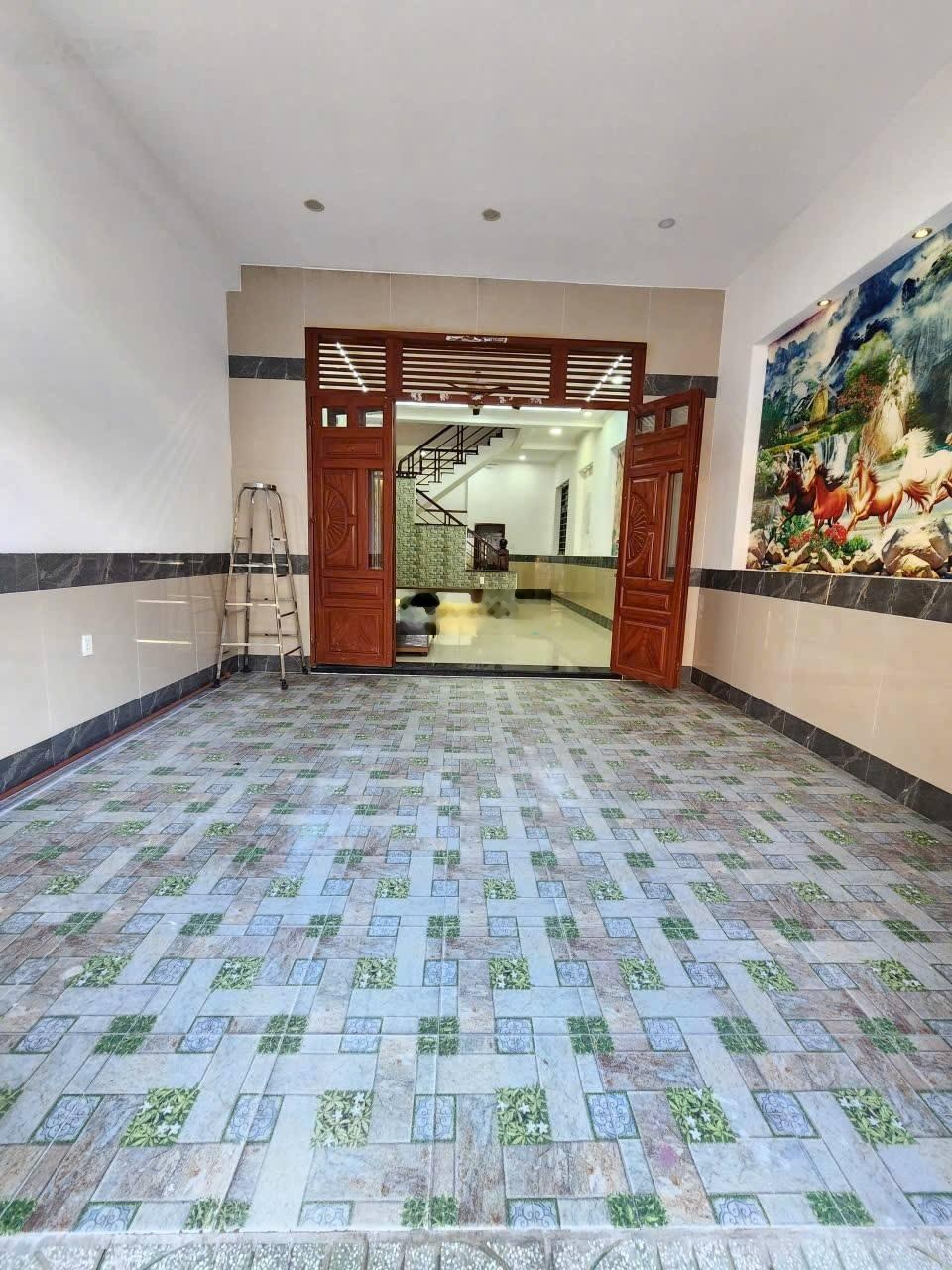 Bán nhà trệt lầu RẺ gần giáo xứ Bà Trà - ngã tư Miễu Ông Cù, Thuận An